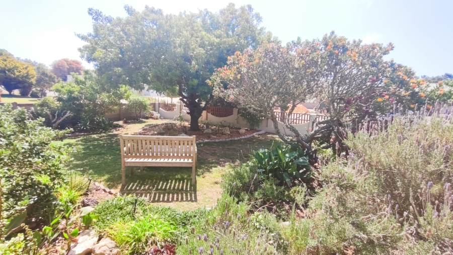 3 Bedroom Property for Sale in Stilbaai Wes Western Cape